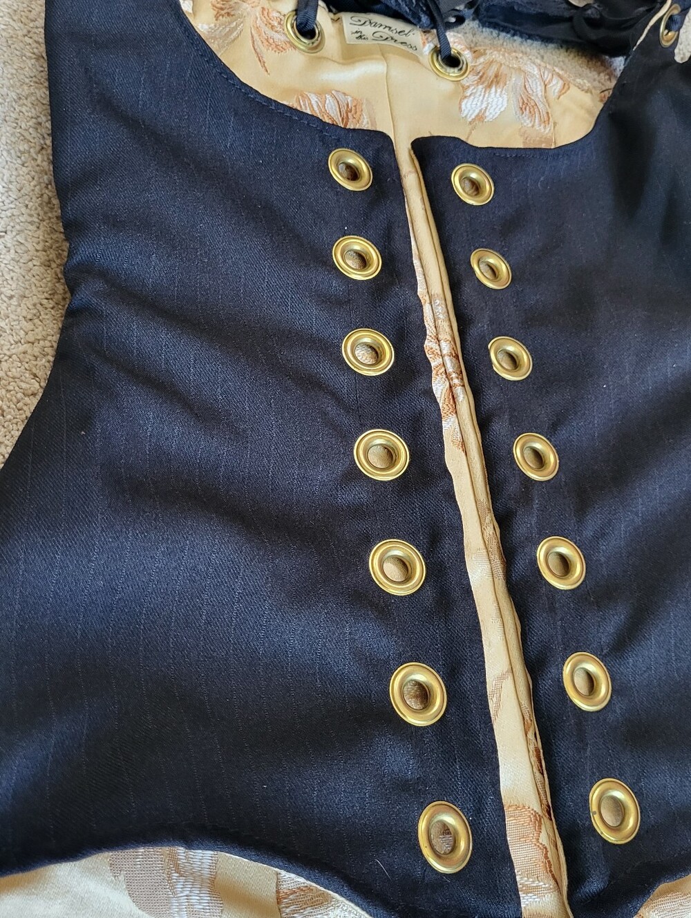 Damsel In This Dress Pirate Vixen Corset - Picture 5 of 5